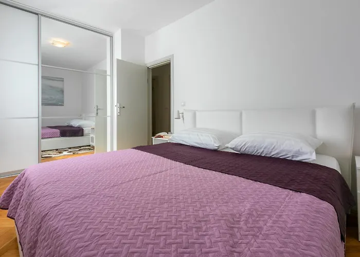 Ruzica 茨里克韦尼察