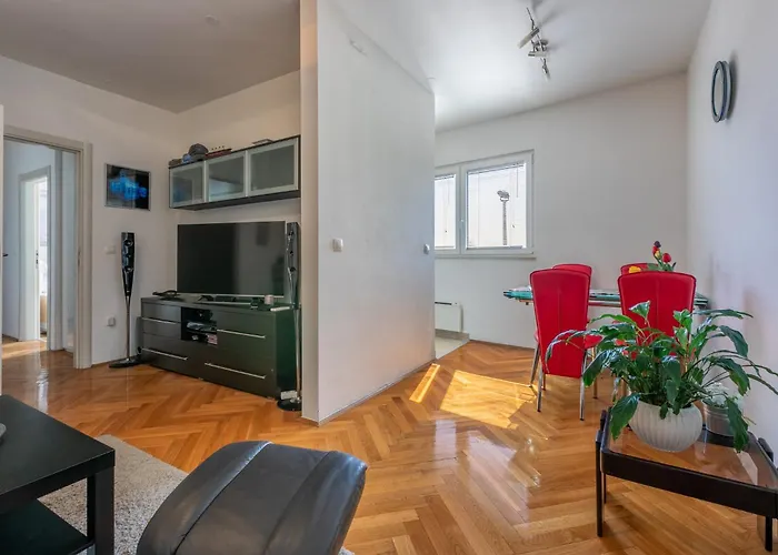 Ruzica 茨里克韦尼察