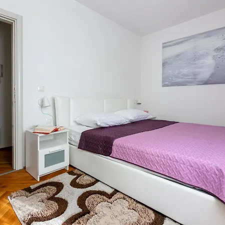 Apartment Ruzica *