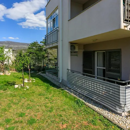 Apartment Ruzica *
